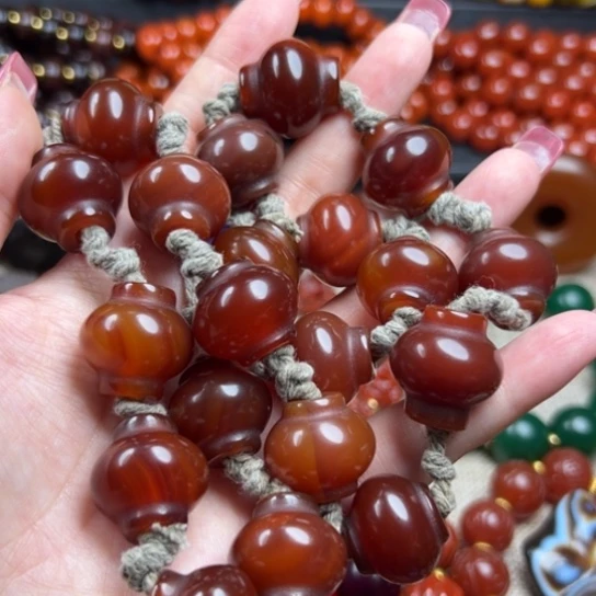 玛瑙/玉髓颈饰未镶嵌