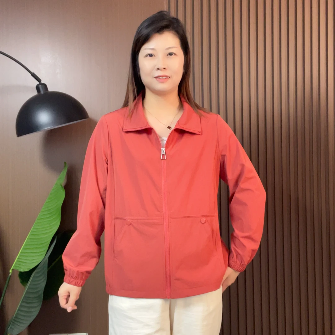 2025春夏季新款妈妈装翻领外套女短款宽松休闲夹克上衣中老年女装