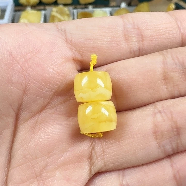 蜜蜡珠宝奇石未镶嵌