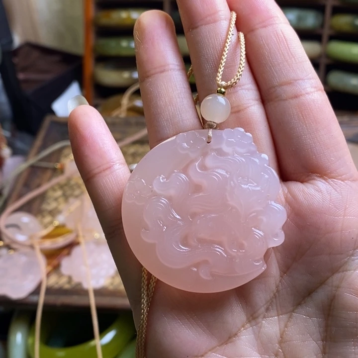 蛇纹石玉坠未镶嵌