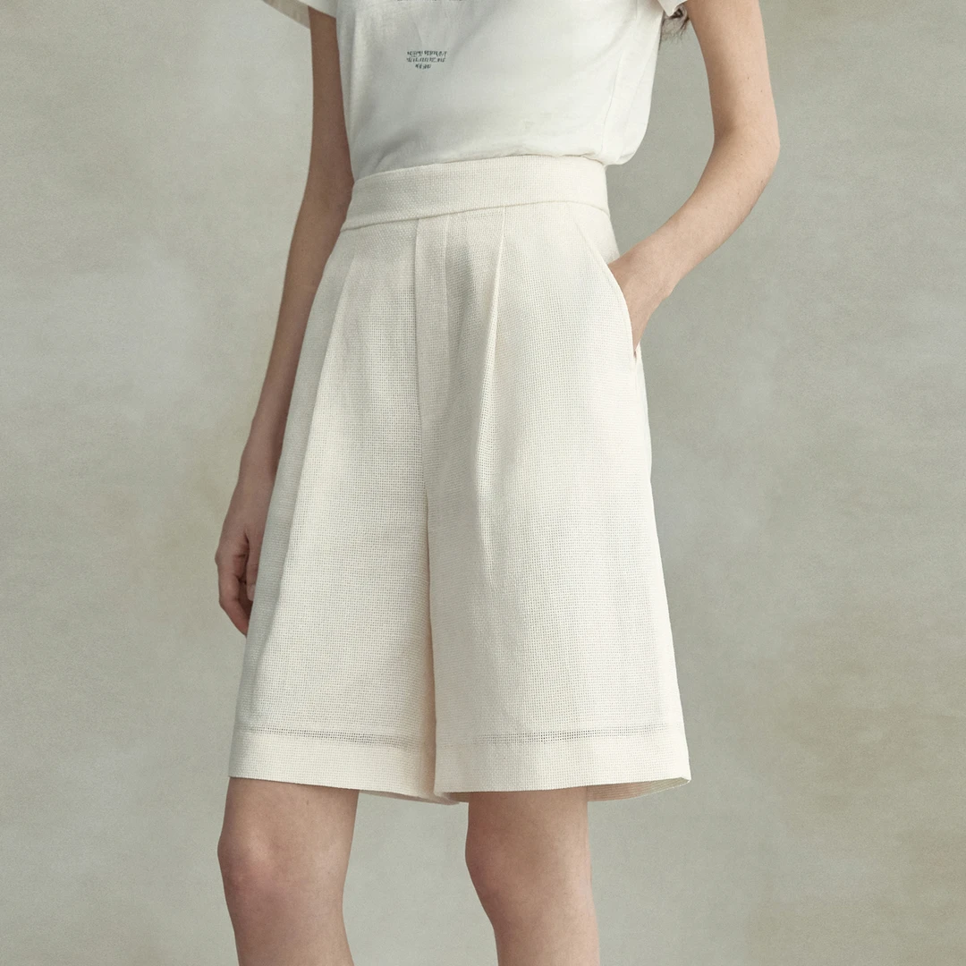 LYNEE 简约高腰亚麻肌理白色中裤女百搭夏季新款短裤LGD2FSW207