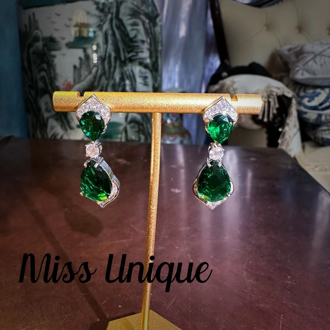 S6557外贸伊甸园系列绿色水滴耳环