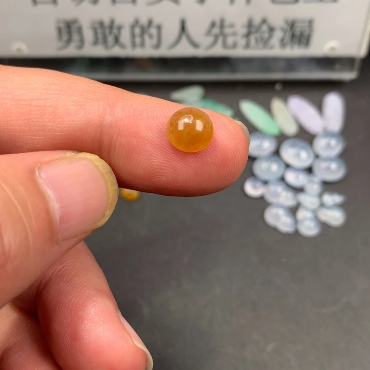 定制翡翠未镶嵌材料定制