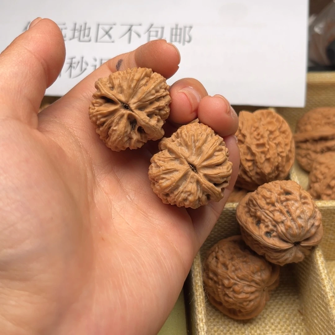 文玩核桃吊坠空*格30手捻
