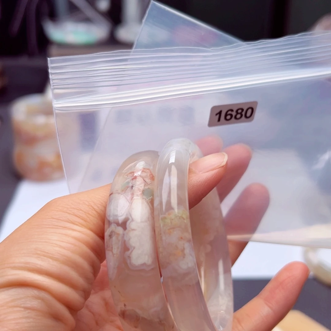 玛瑙/玉髓手镯默认微瑕未镶嵌橙*?