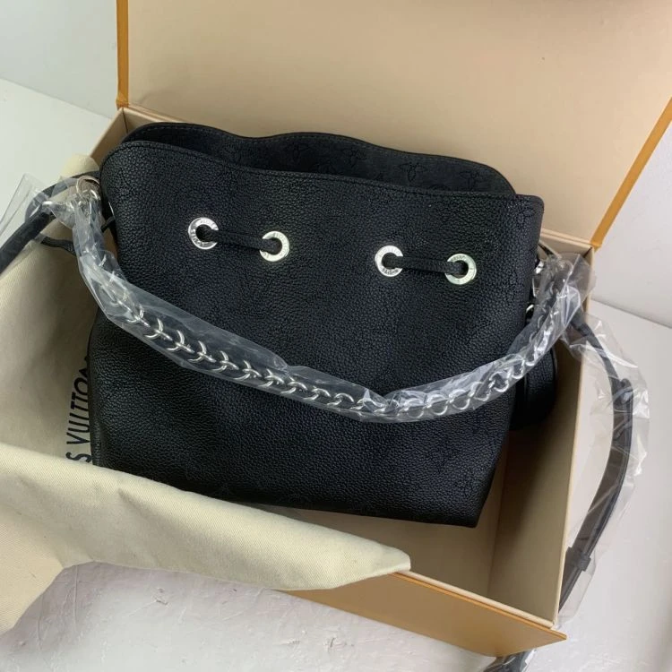 99新/路易威登/C10901332762/[MQR0104B0004]