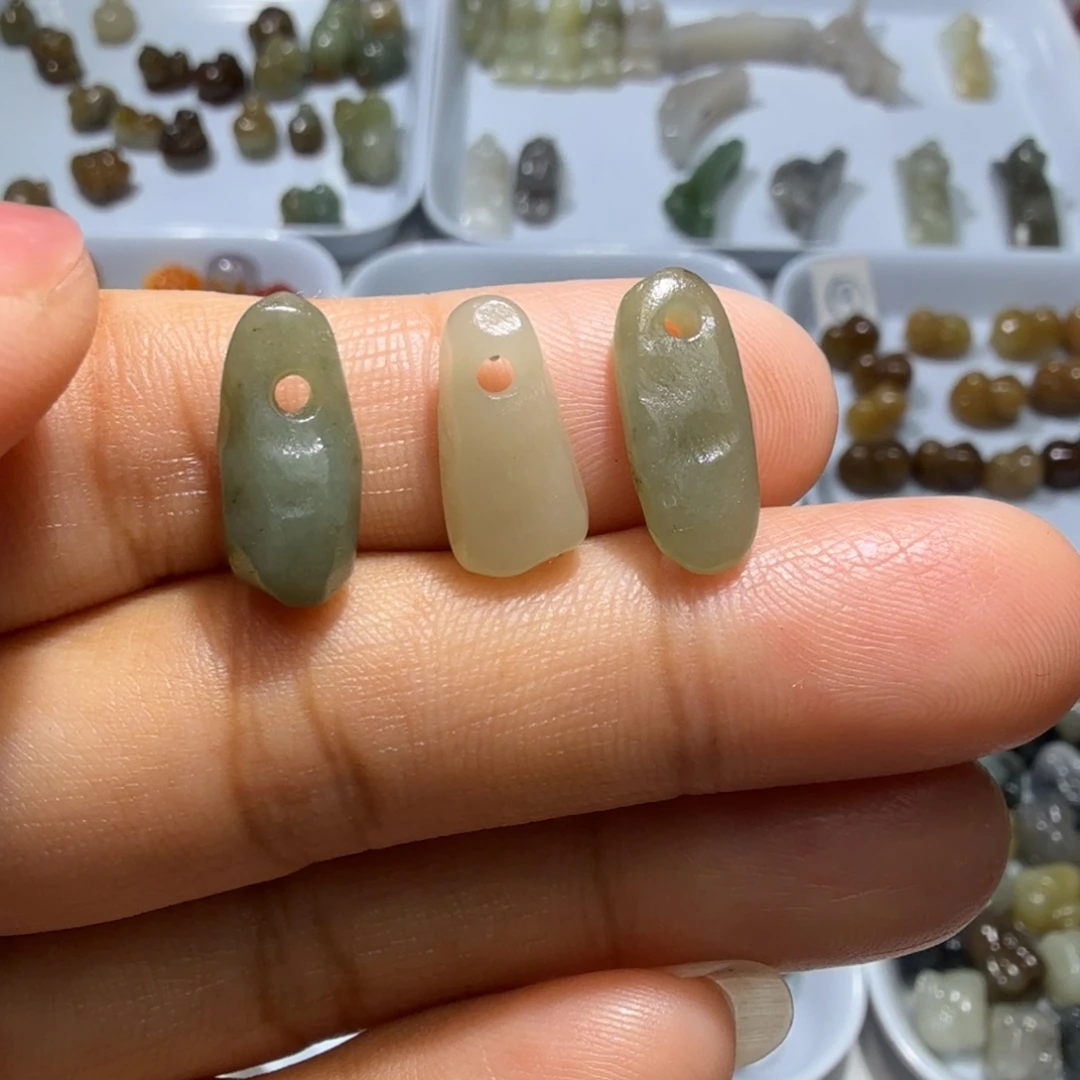 和田玉未镶嵌珠宝奇石