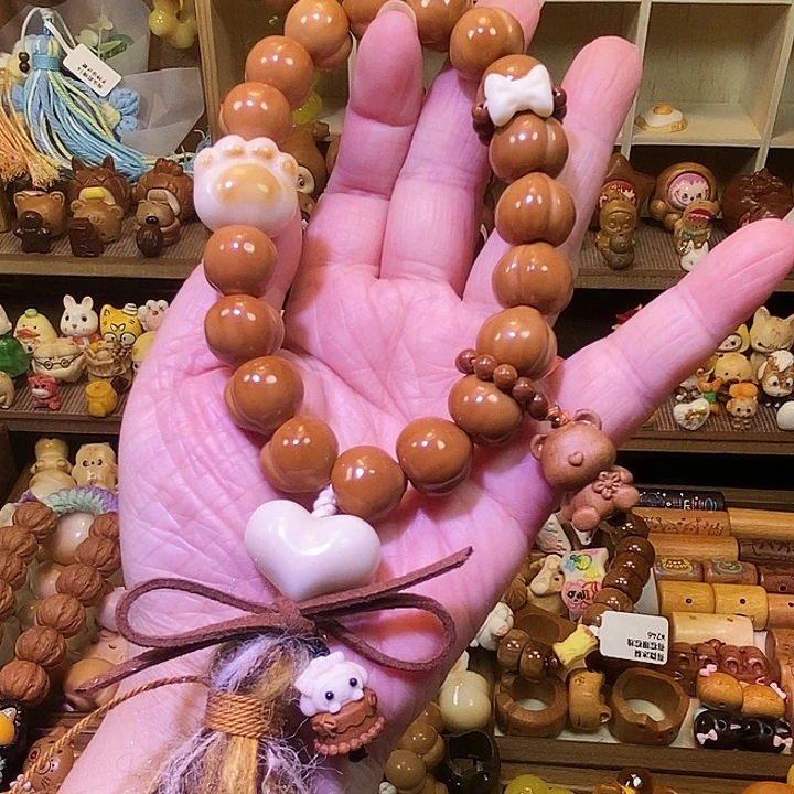 猴头核桃吊坠镜面屁桃手持设计款