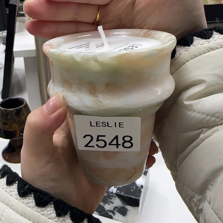 L。  2548。       檀香。