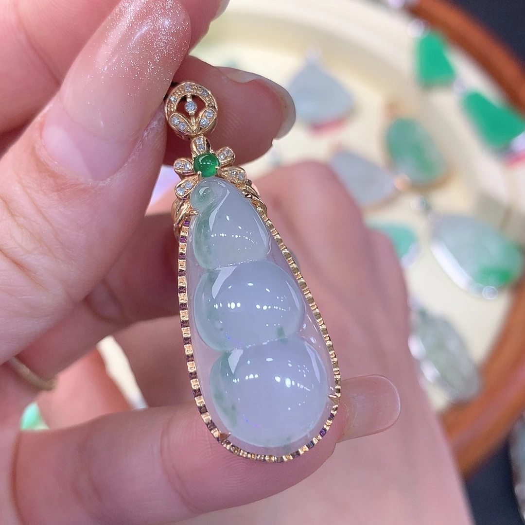 翡翠18K金镶嵌吊坠(不含链)