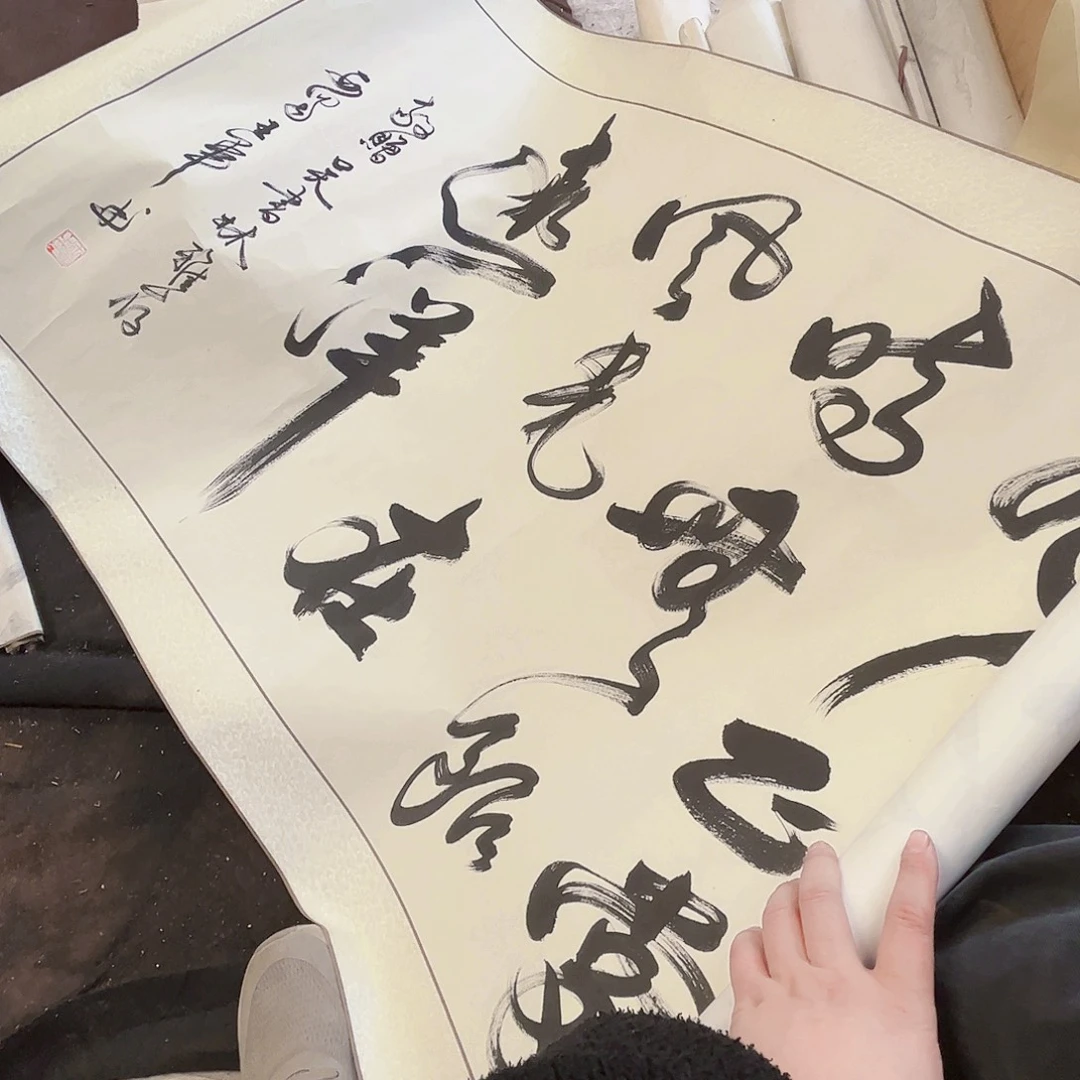 摆件，破损，水渍，轴坏属于正常