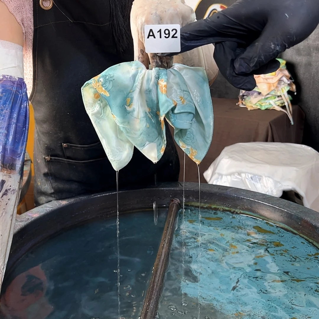 192山茶花浅蓝金