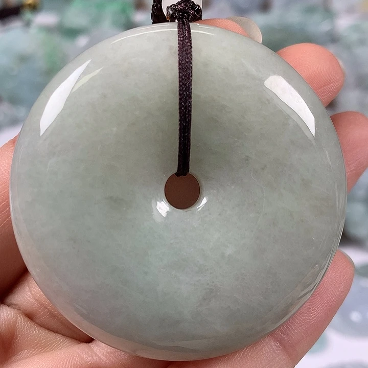 翡翠未镶嵌颈饰平安扣福利