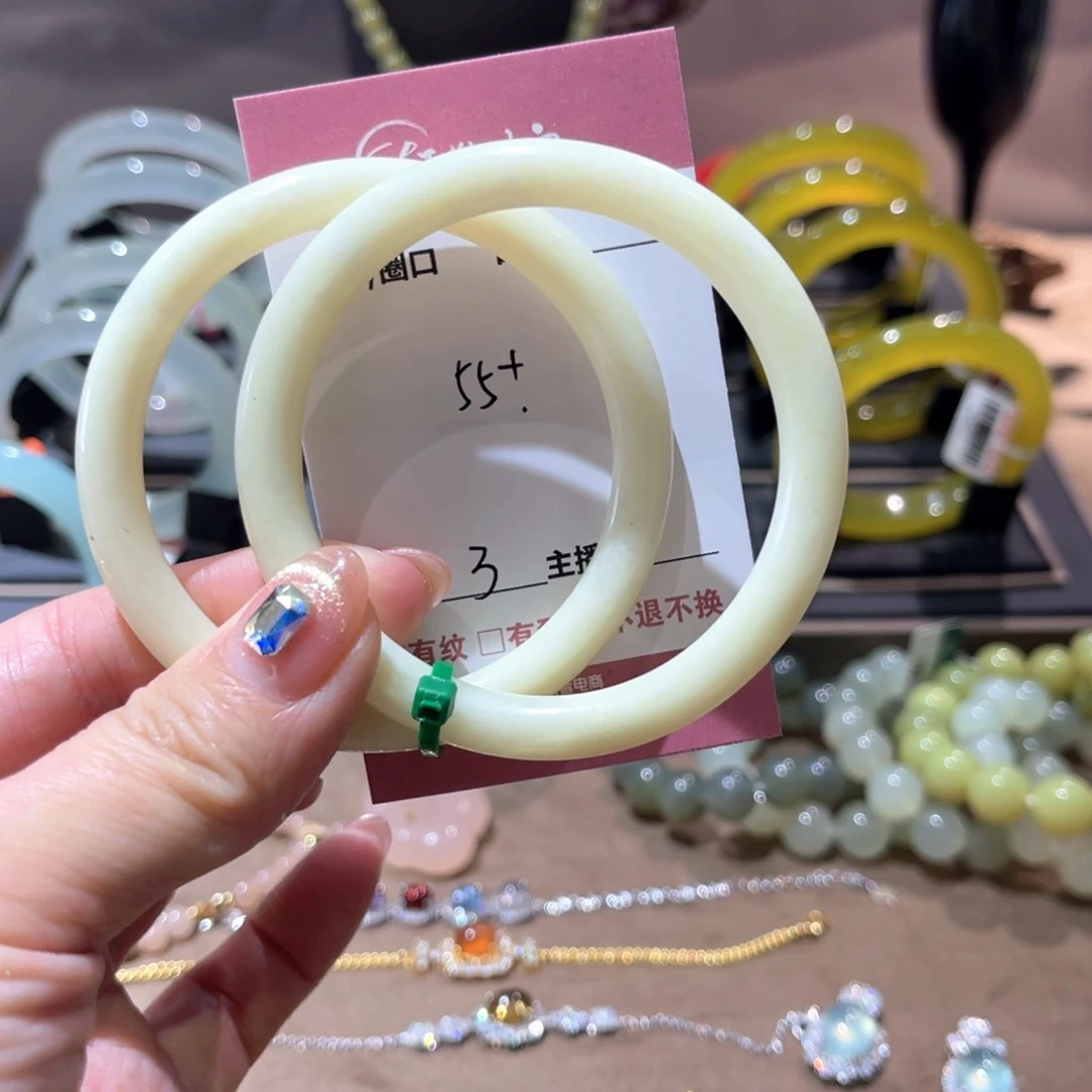 岫玉手镯未镶嵌手镯