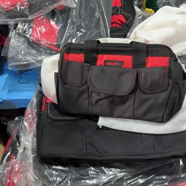 得力小号防水工具包一个