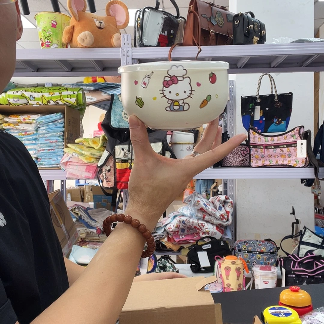 PU化妆包等产品和产品