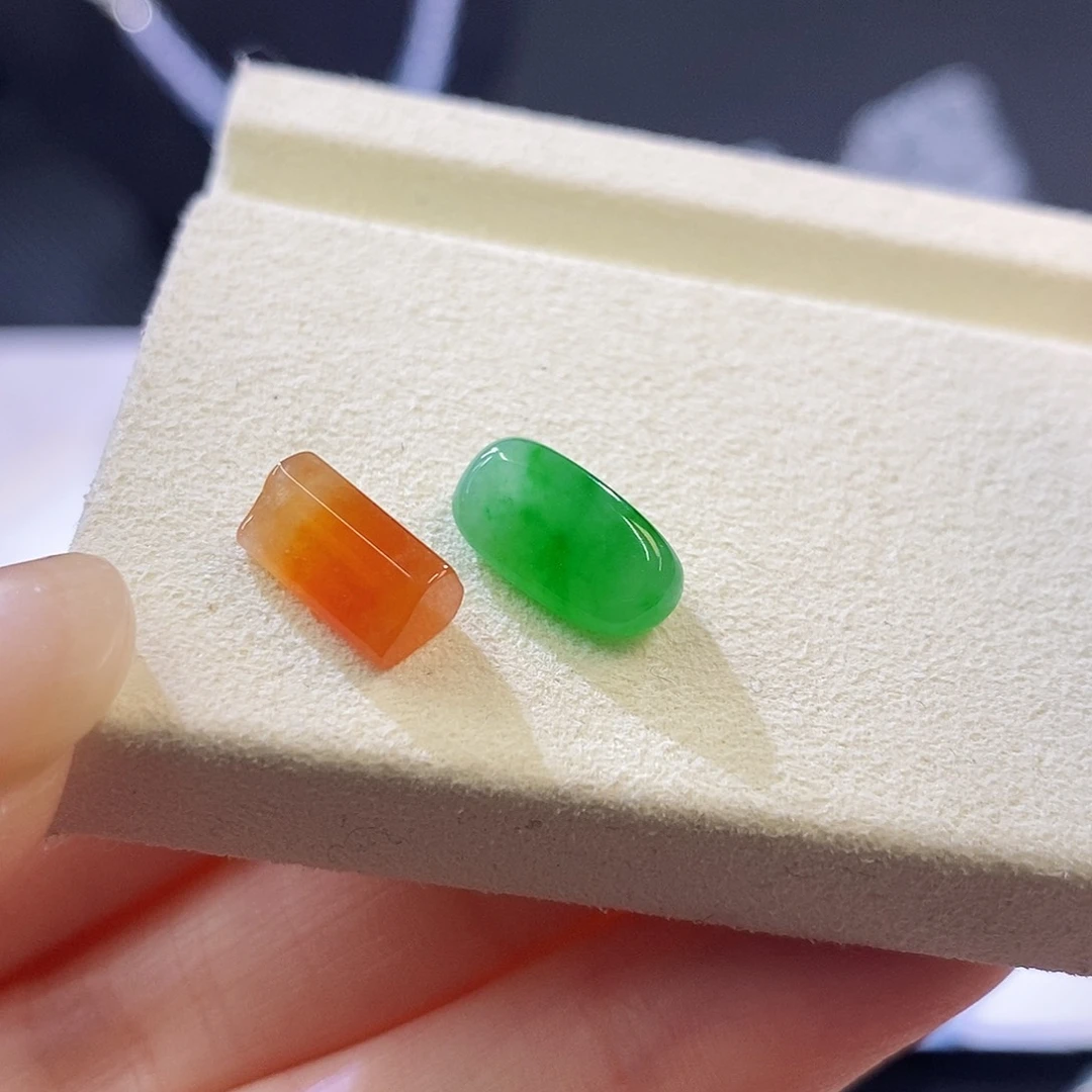 翡翠未镶嵌挂件随行上新力推