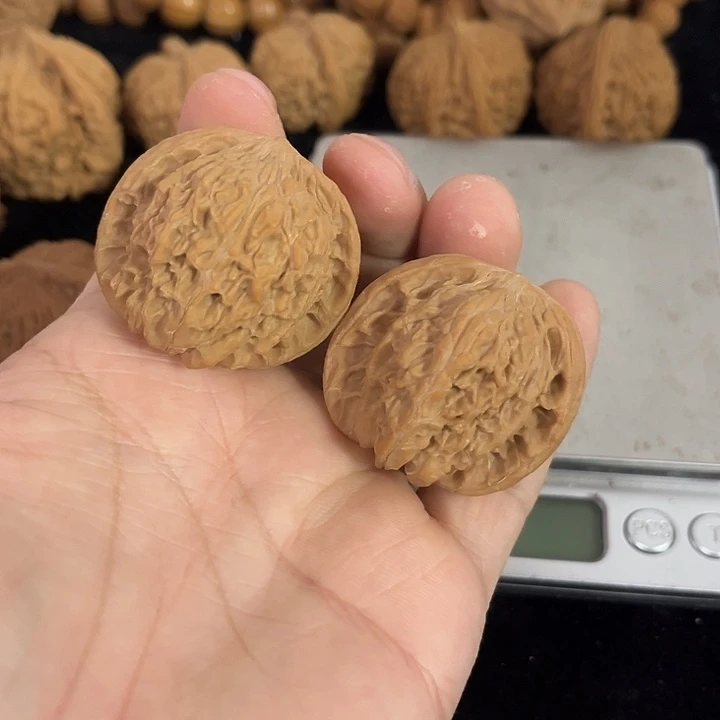 把件文玩核桃38左右磨盘，编号044