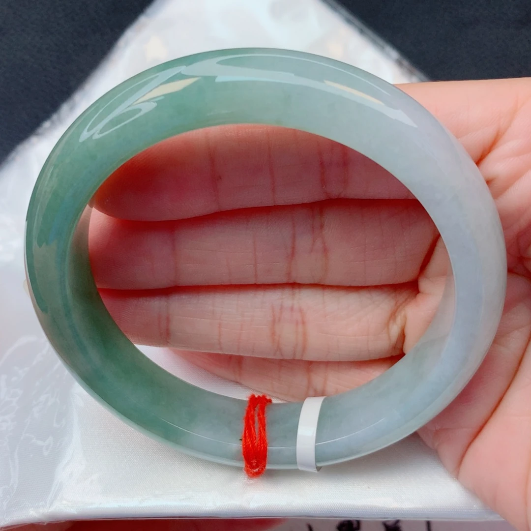 翡翠未镶嵌手镯59圈 油青底半山水意境