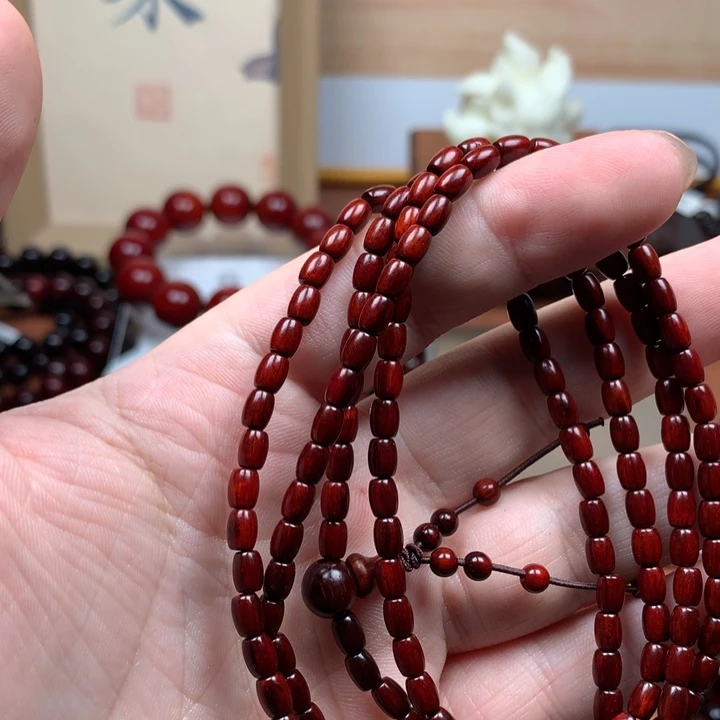 L***e檀香紫檀（小叶紫檀）