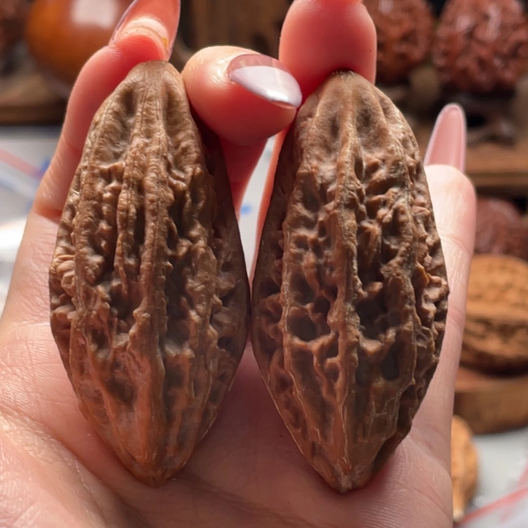 此***刻把件文玩核桃小楸香52