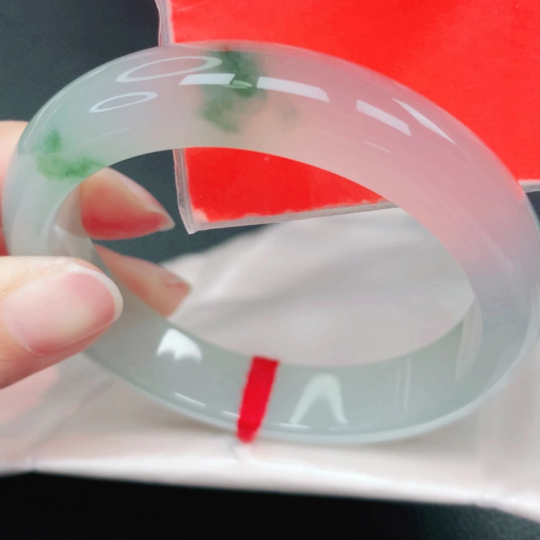 翡翠未镶嵌手镯56圈