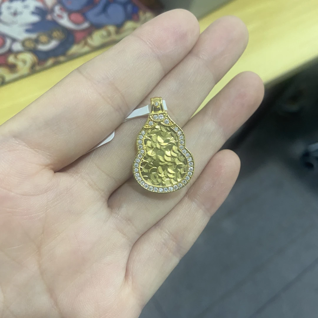 77福利-点钻葫芦吊坠足金999