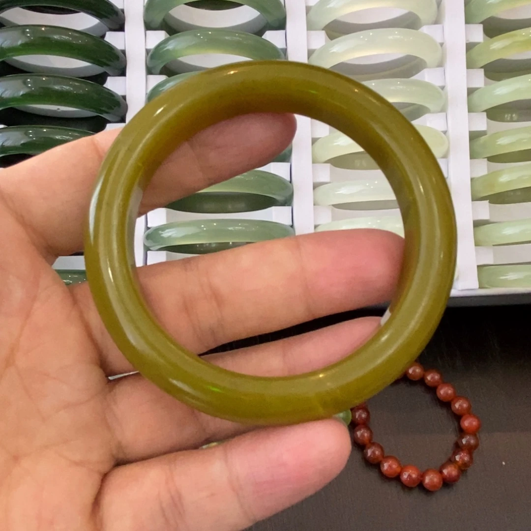 蛇纹石玉未镶嵌手镯56
