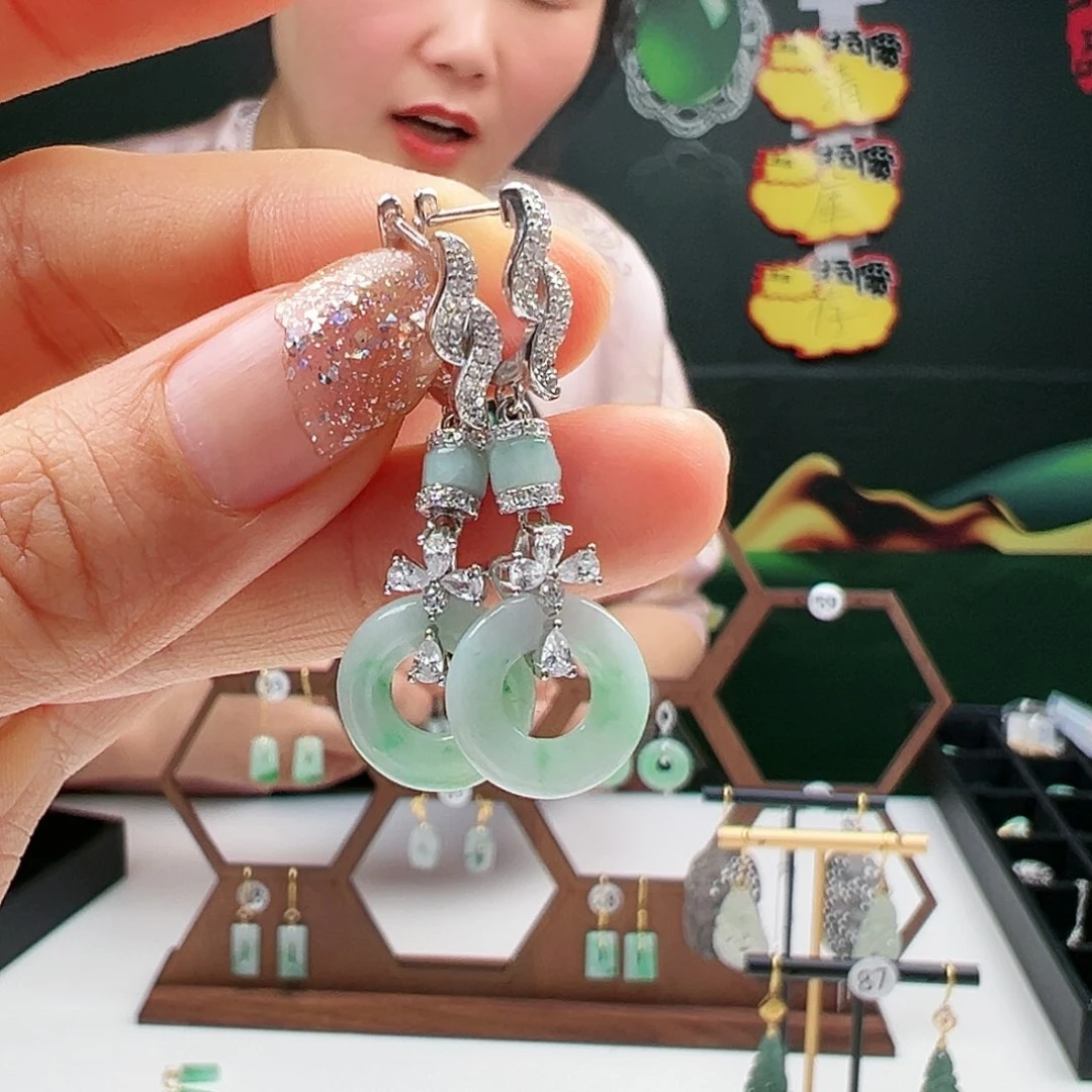 翡翠耳饰银S925镶嵌天然翡翠耳饰银s925镶嵌