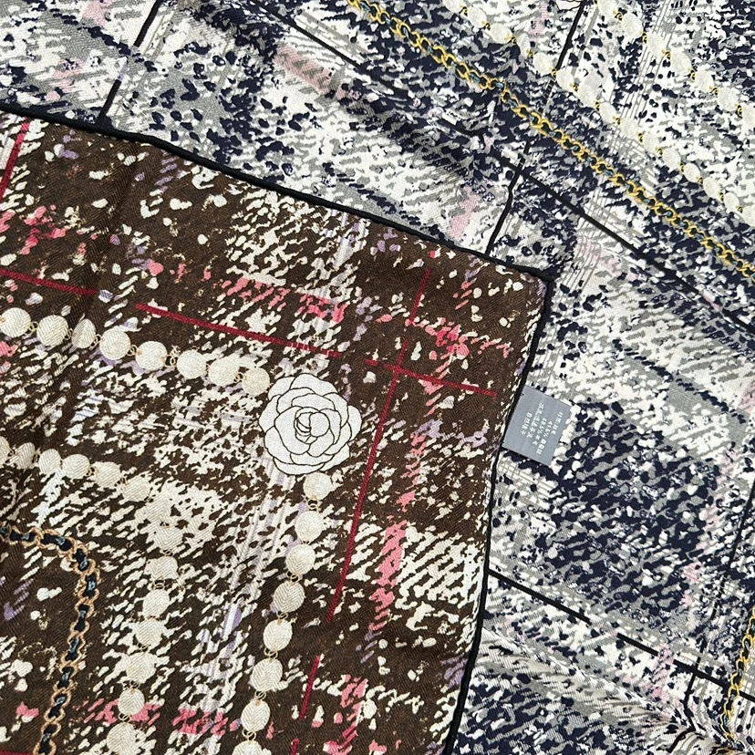 丹语丝绸-珍珠山茶-90桑蚕丝澳毛大方巾-87*87