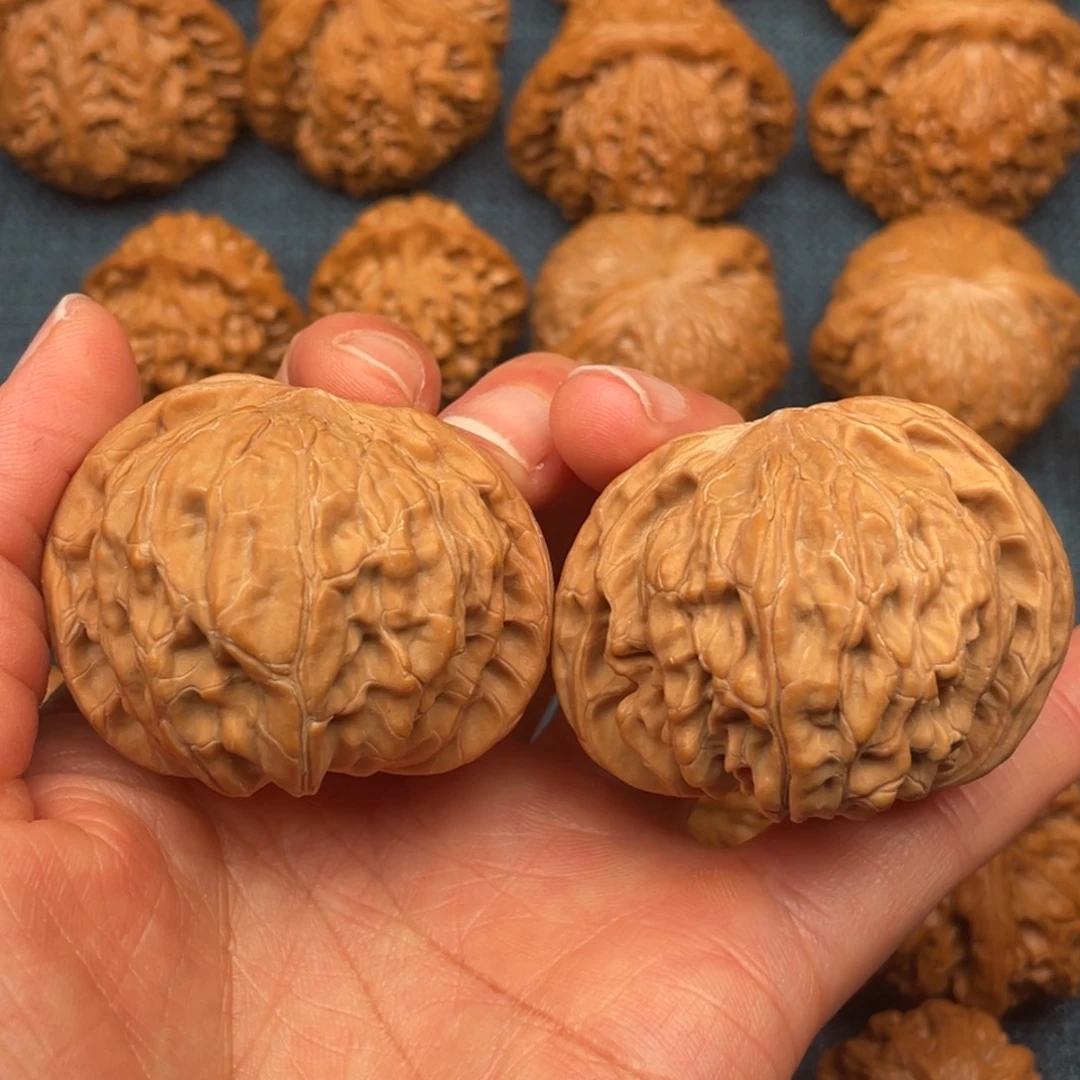 丝***️文玩核桃把件46全品毕业歪磨