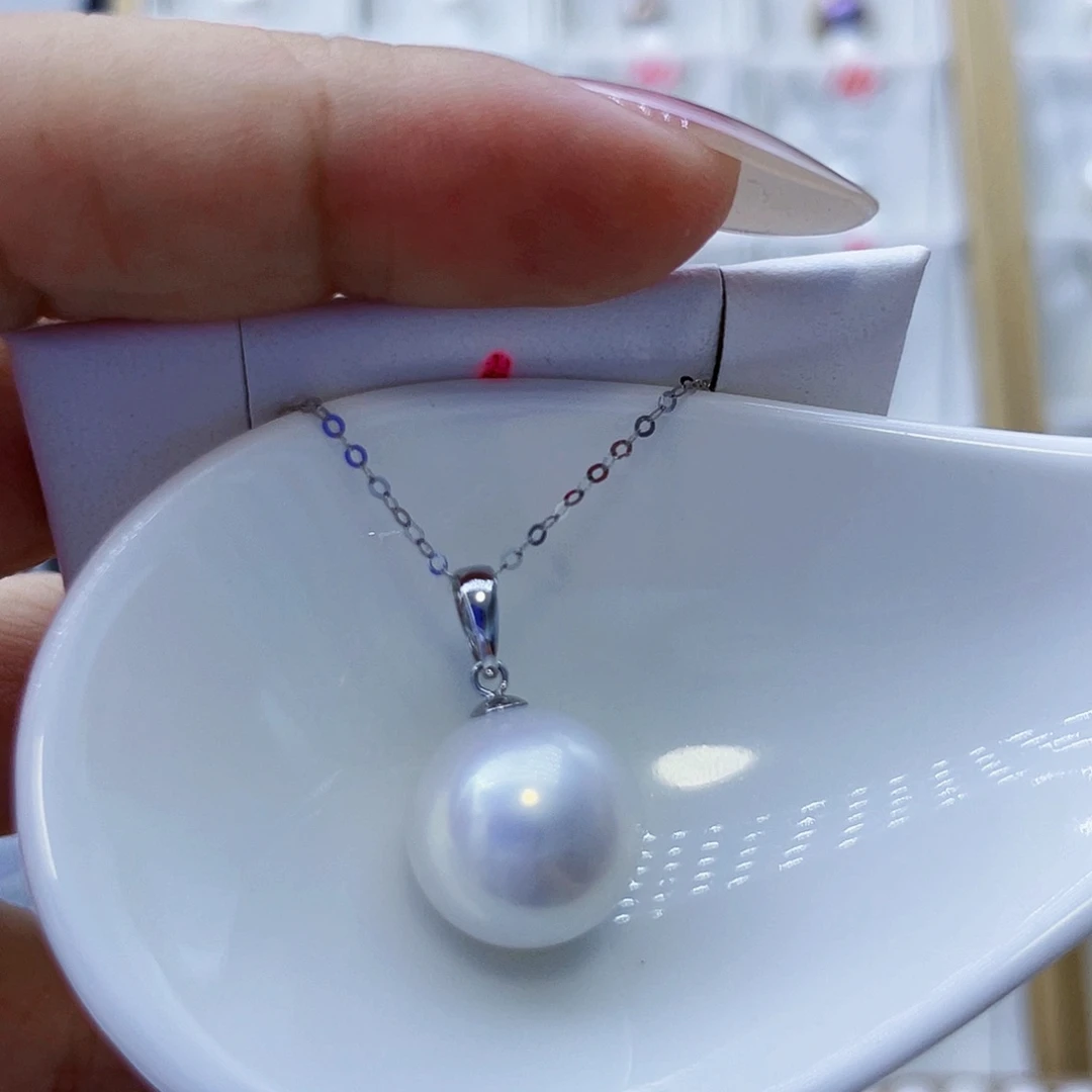 淡水珍珠18K金镶嵌吊坠(不含链)