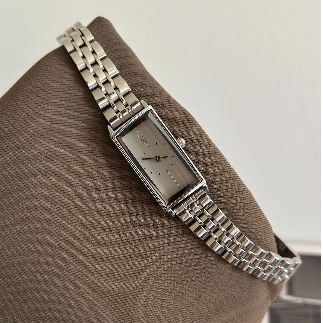 长方形正品复古钢带气质女表时尚小众手表女学生ins简约小众