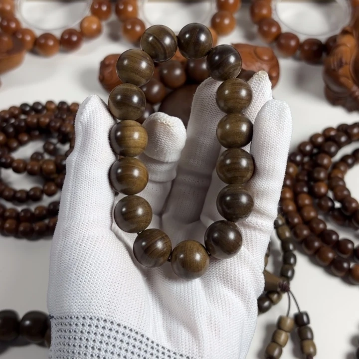 晨***。檀香木1.5老山檀水阴沉奶香奶甜