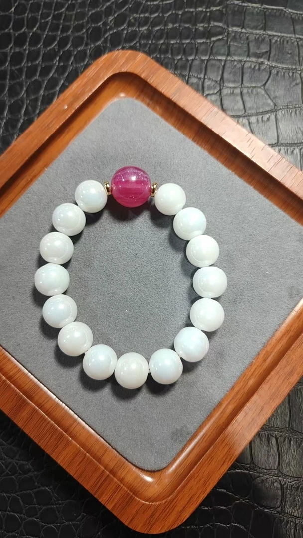 精品时尚手链六0114