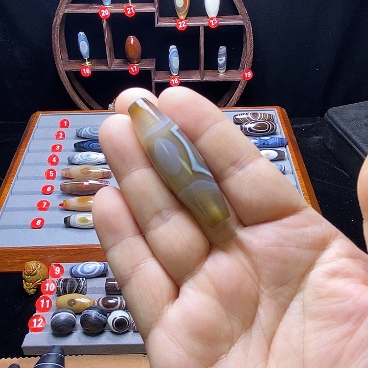 果***辉玛瑙/玉髓未镶嵌颈饰