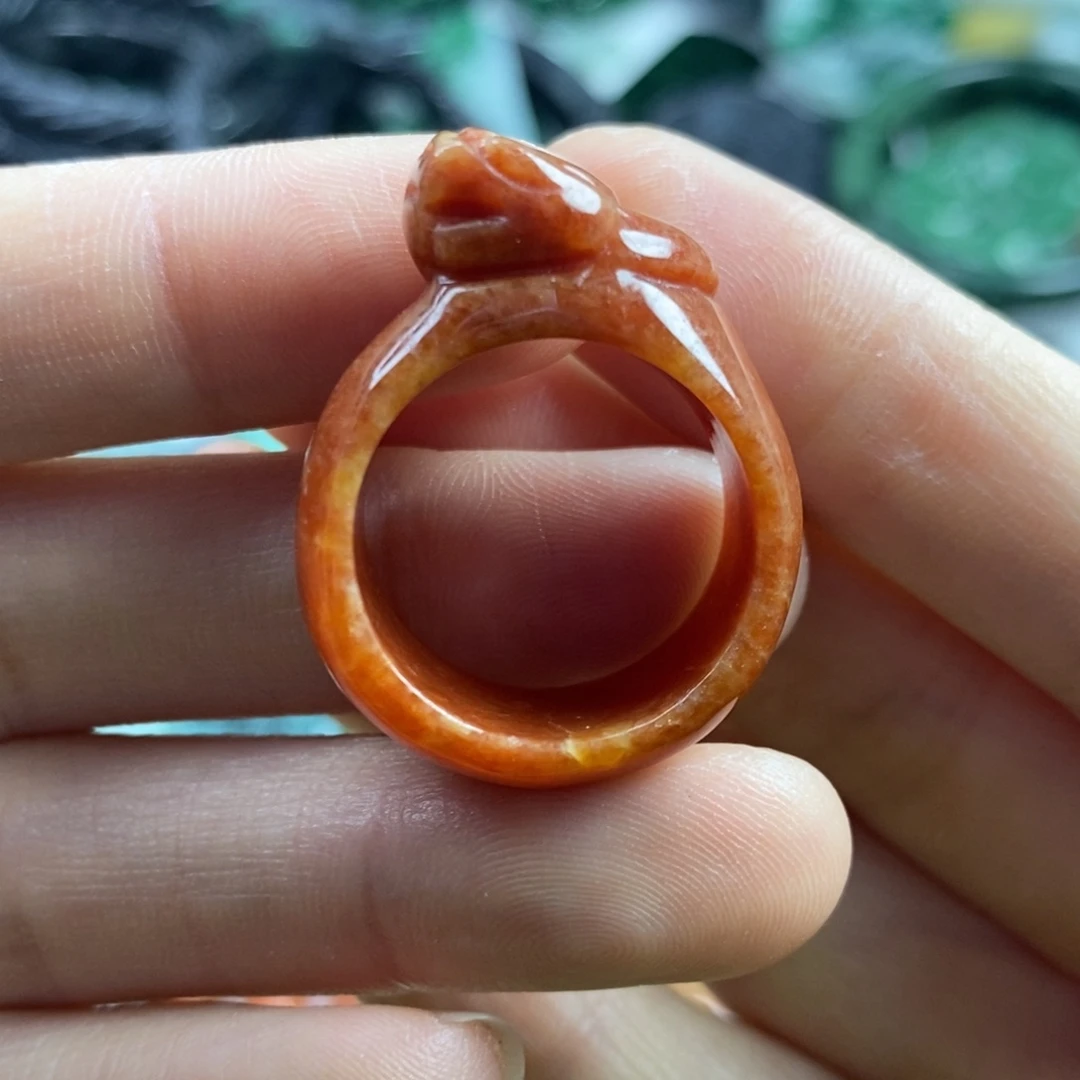 翡翠颈饰未镶嵌吊坠