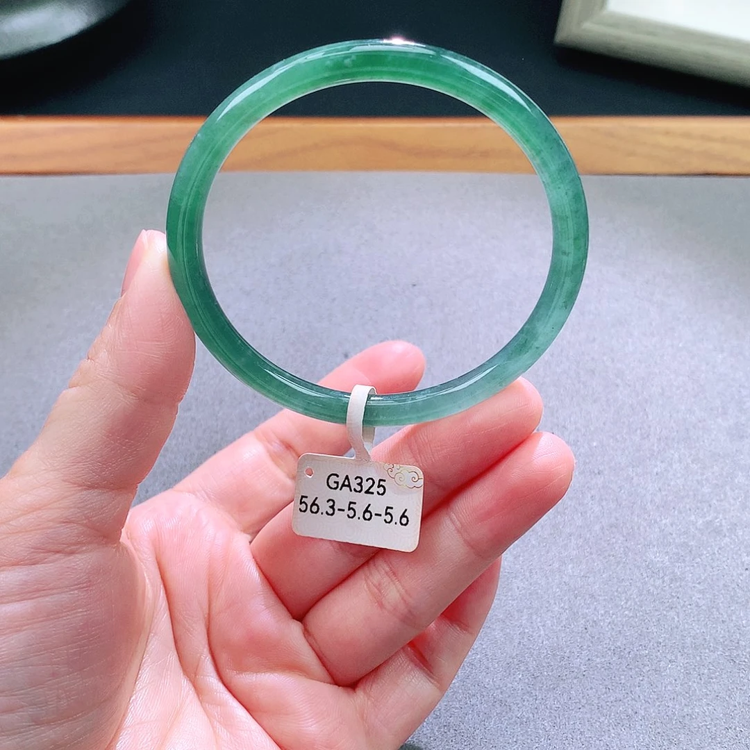 翡翠未镶嵌手镯天然翡翠手镯a货