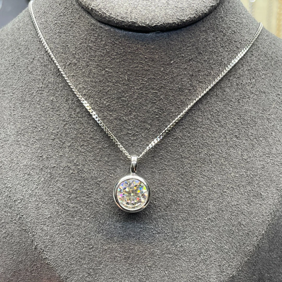 【Vivia】甄选 K白古巴泡泡项链3.0CT