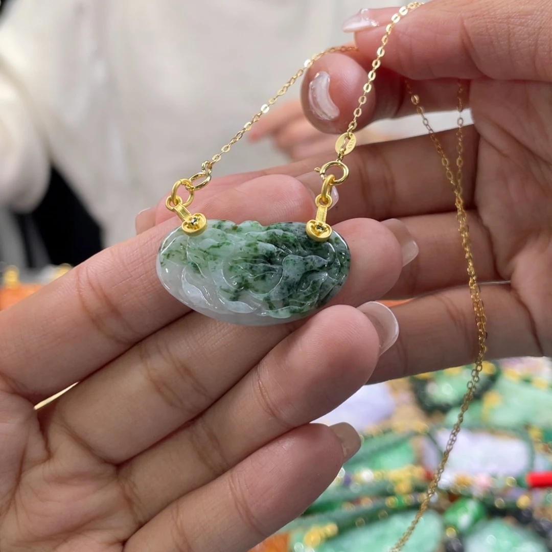 翡翠颈饰未镶嵌代编织