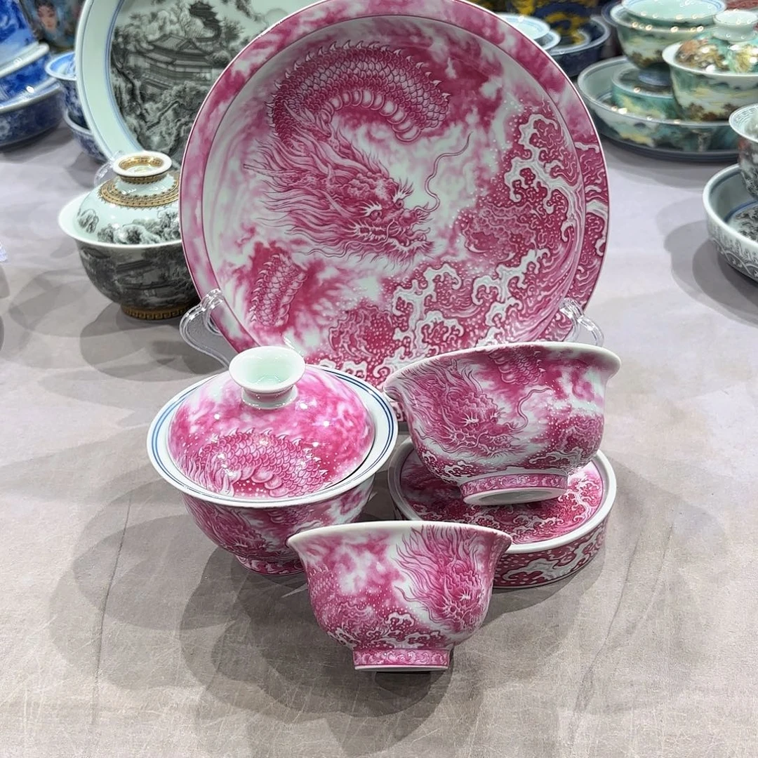 瓷片景德镇瓷器精品陈列