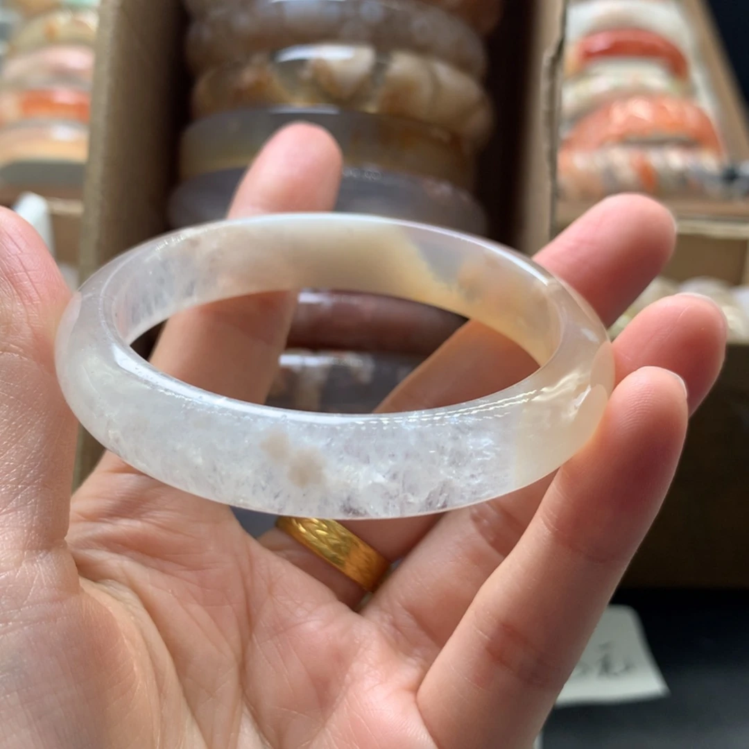 【闪购商品】手镯玛瑙/玉髓未镶嵌榆*