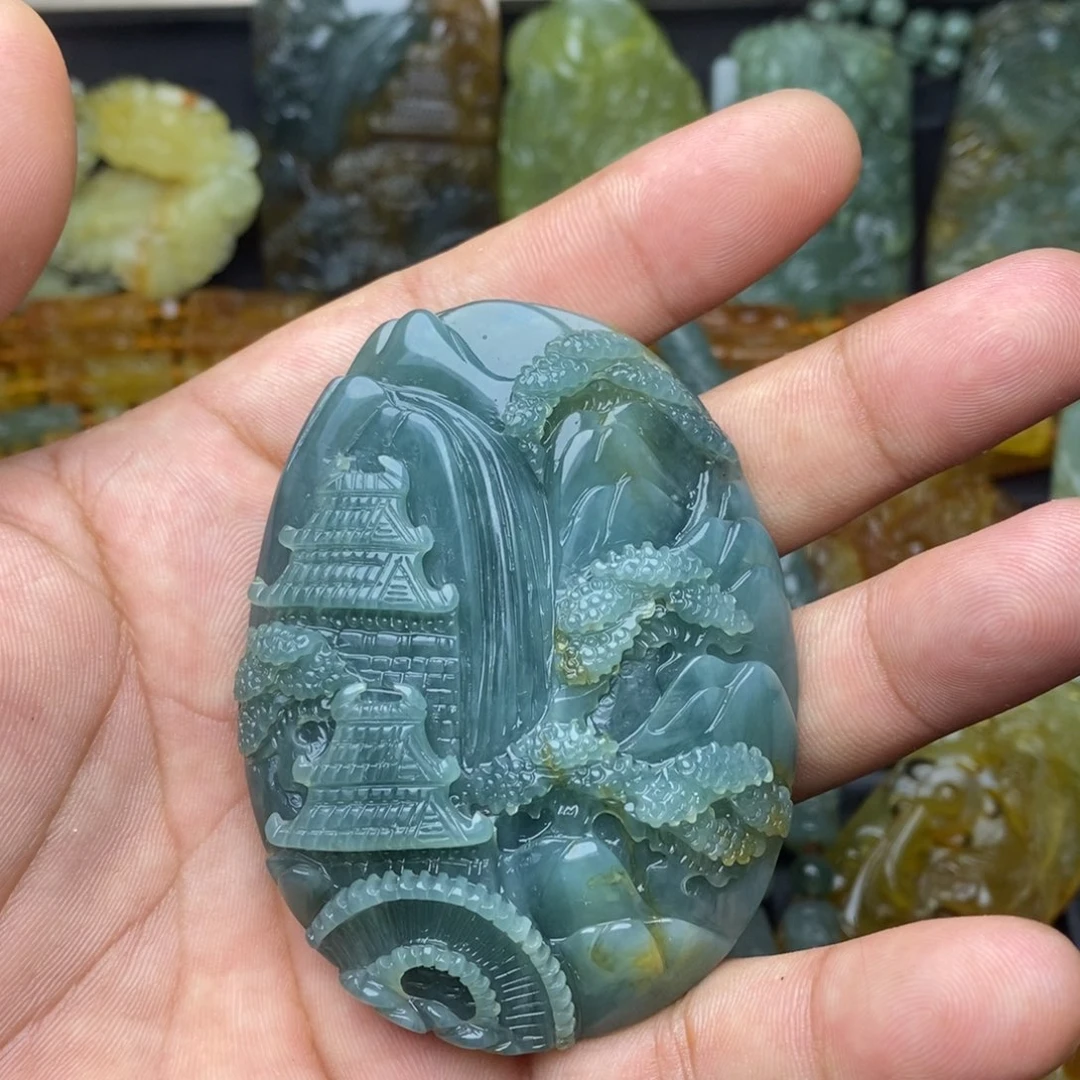 蛇纹石玉未镶嵌颈饰