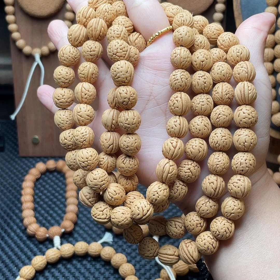 才***11野生小黄桃肌肉脖挂