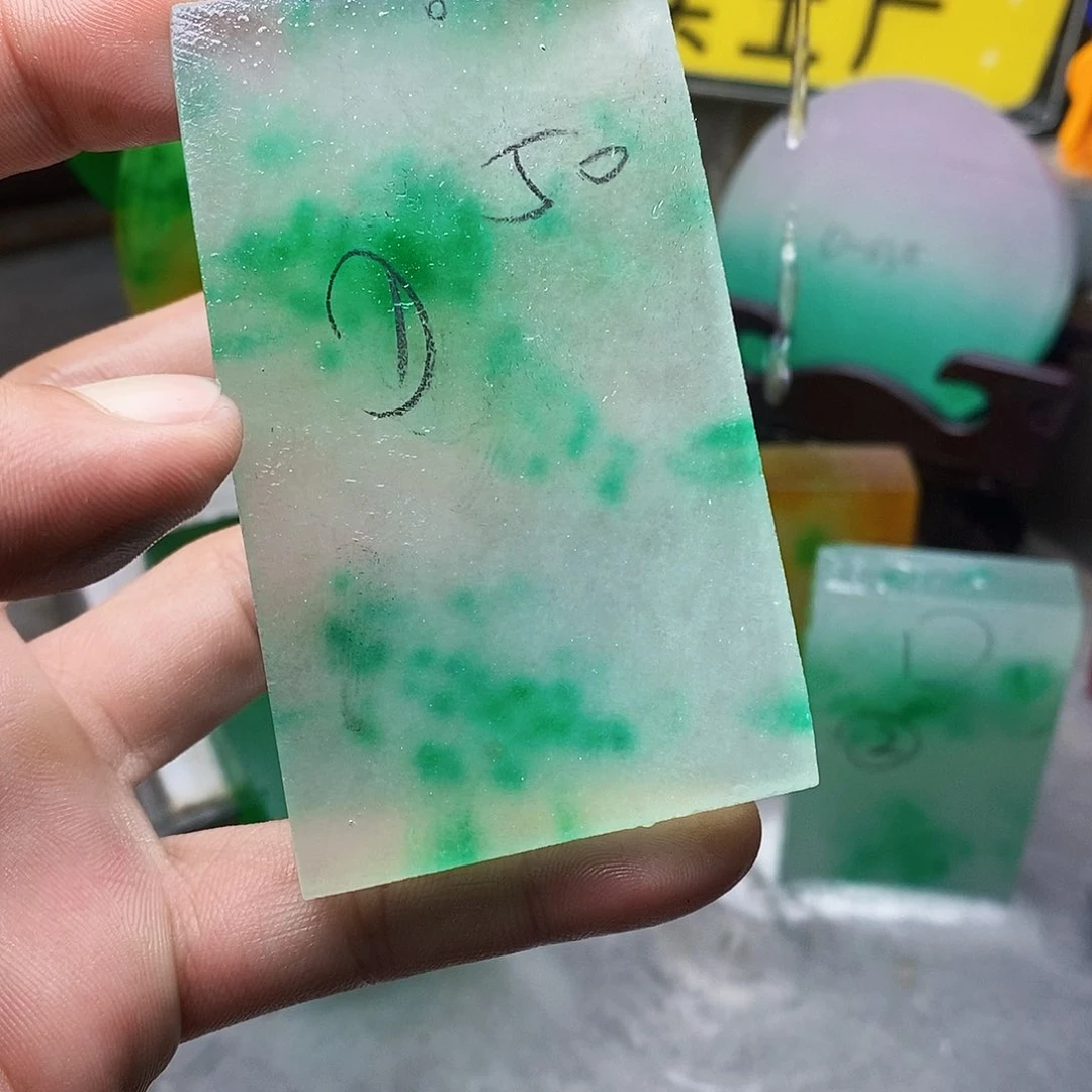 手工艺品琉璃王****)