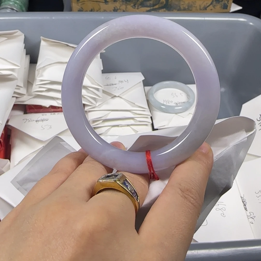 翡翠手镯未镶嵌甜*丫有绵纹爆紫