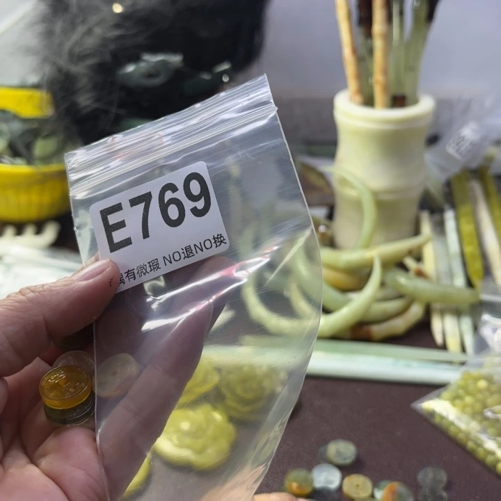 蛇纹石玉发饰合金?**?