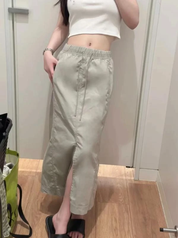 户外休闲裙半身裙直筒前开叉松紧腰显瘦百搭降落伞工装裙女