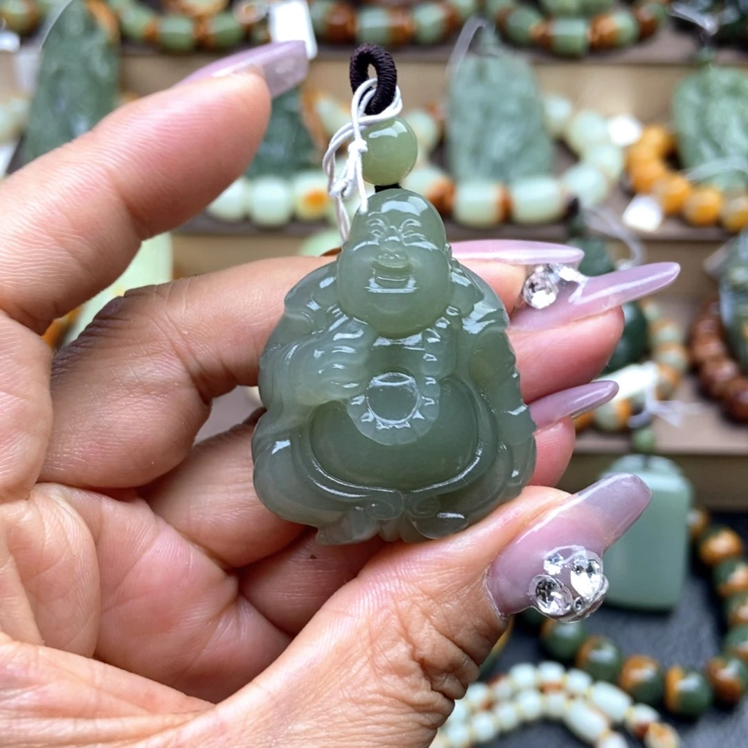 旧***光透闪石质玉未镶嵌颈饰