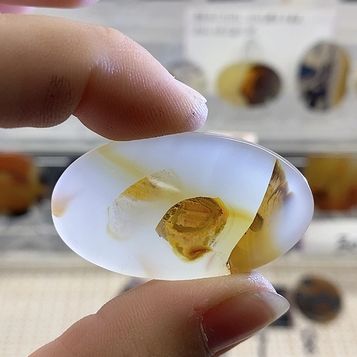 未镶嵌颈饰玛瑙/玉髓